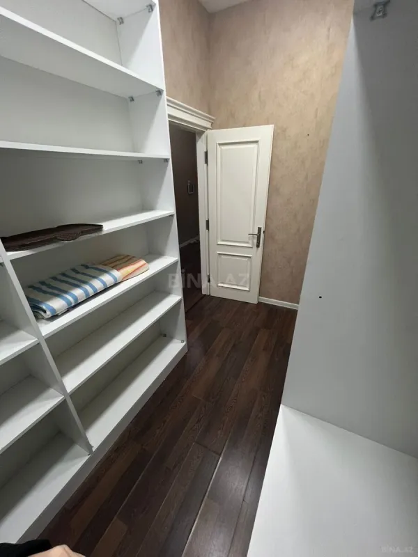 Kirayə verilir 3 otaqlı mənzil 140 m²
