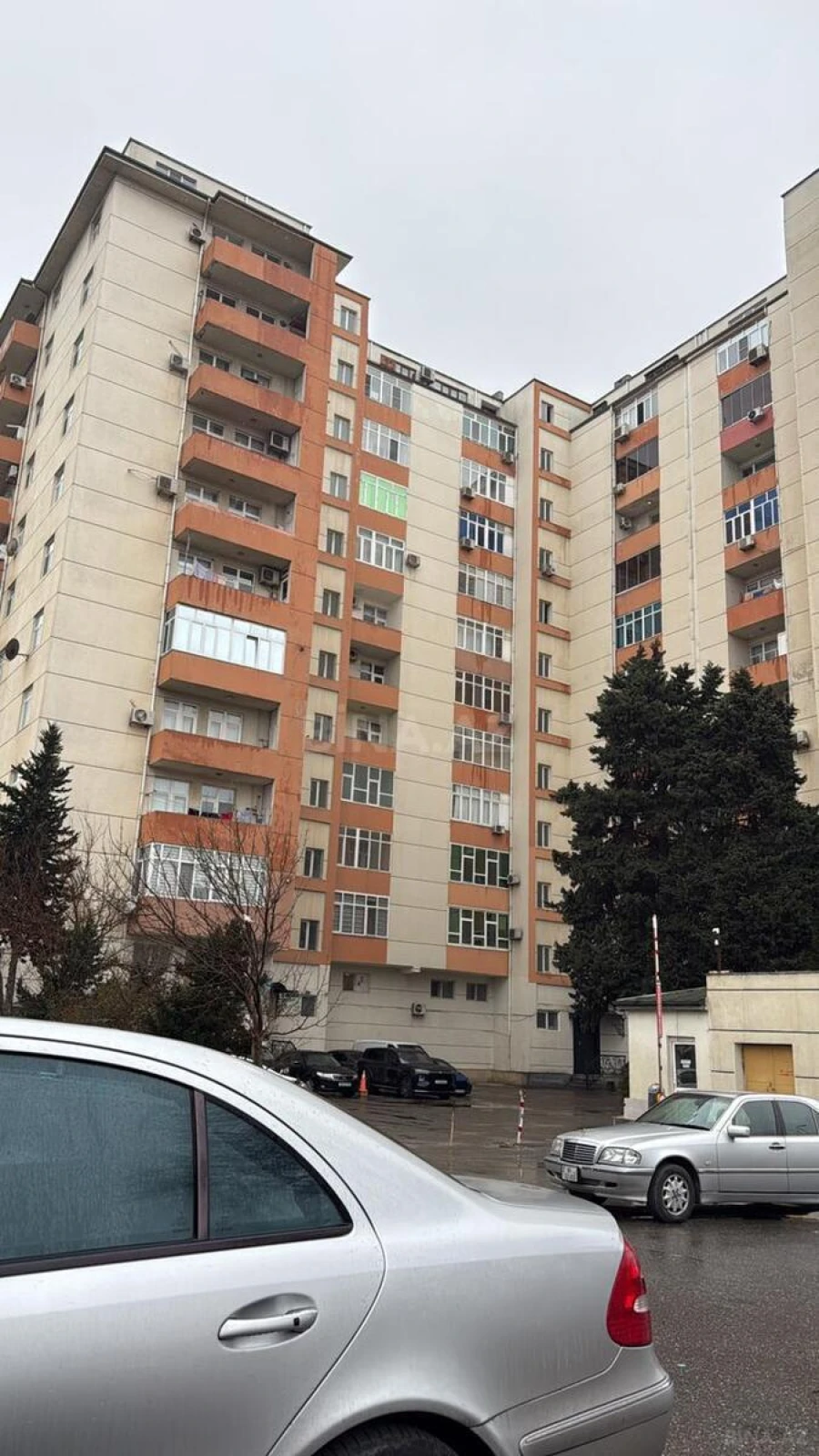 Satılır 2 otaqlı mənzil 50 m²