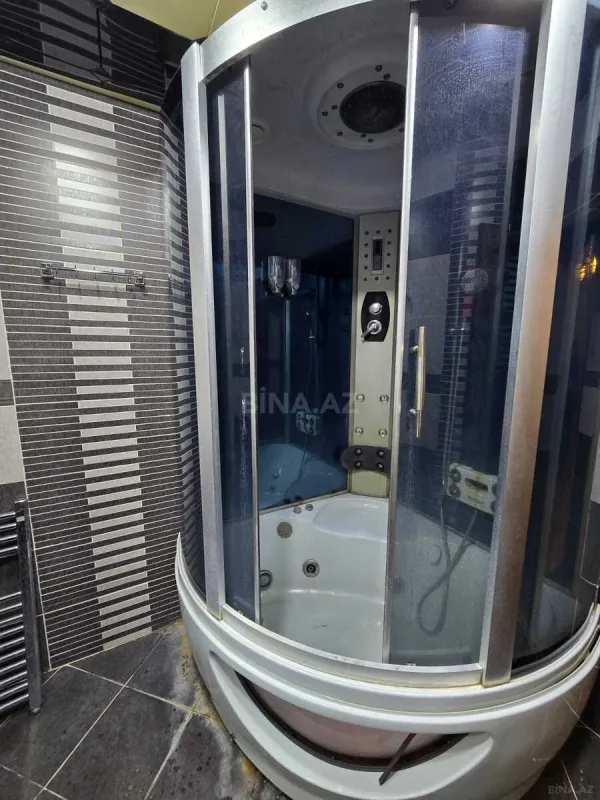 Kirayə verilir 3 otaqlı mənzil 145 m²