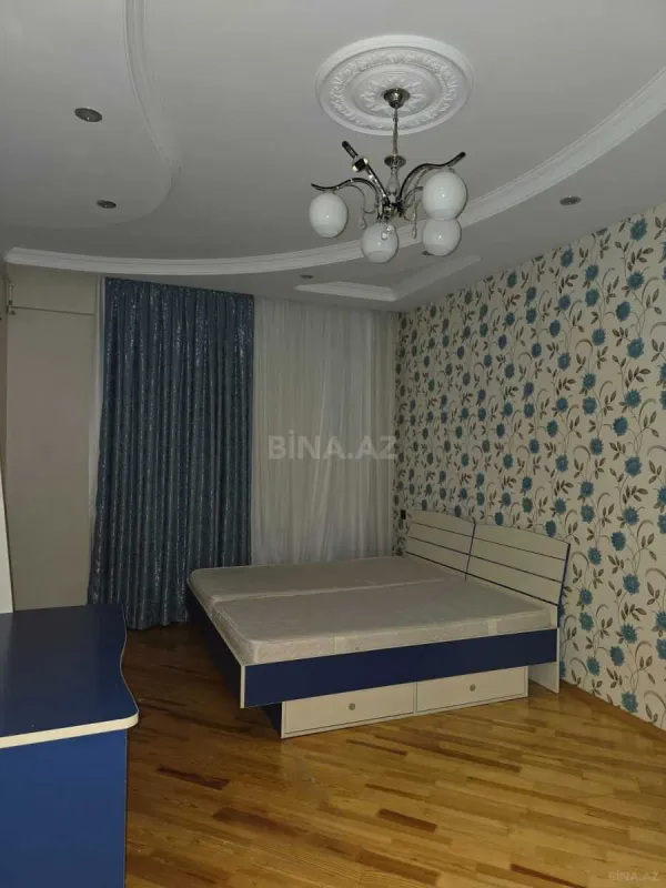 Kirayə verilir 3 otaqlı mənzil 145 m²