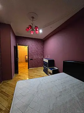 Kirayə verilir 3 otaqlı mənzil 145 m²