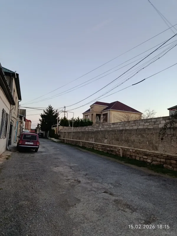 Satılır 4 otaqlı həyət evi 180 m²