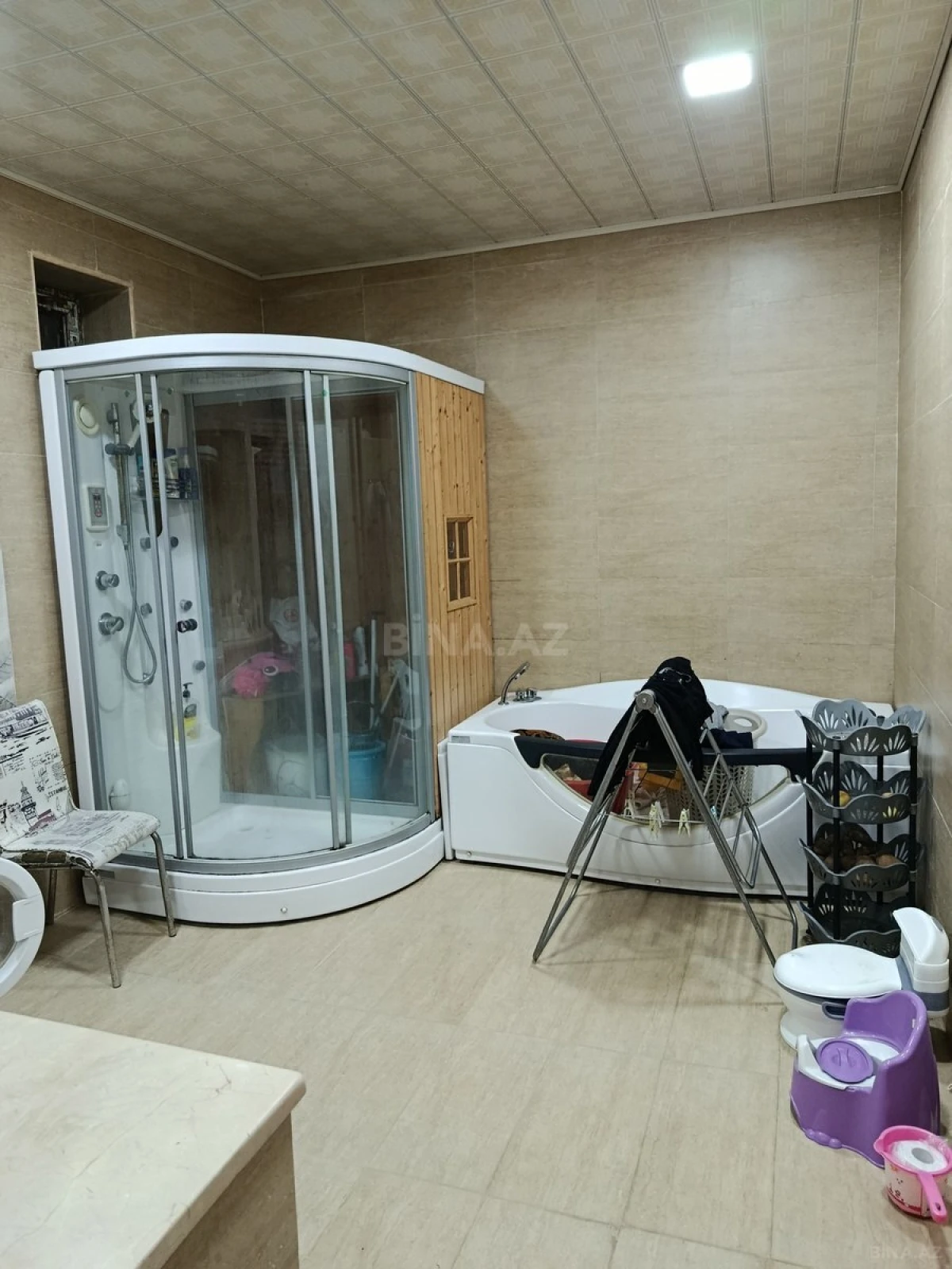 Satılır 4 otaqlı həyət evi 180 m²