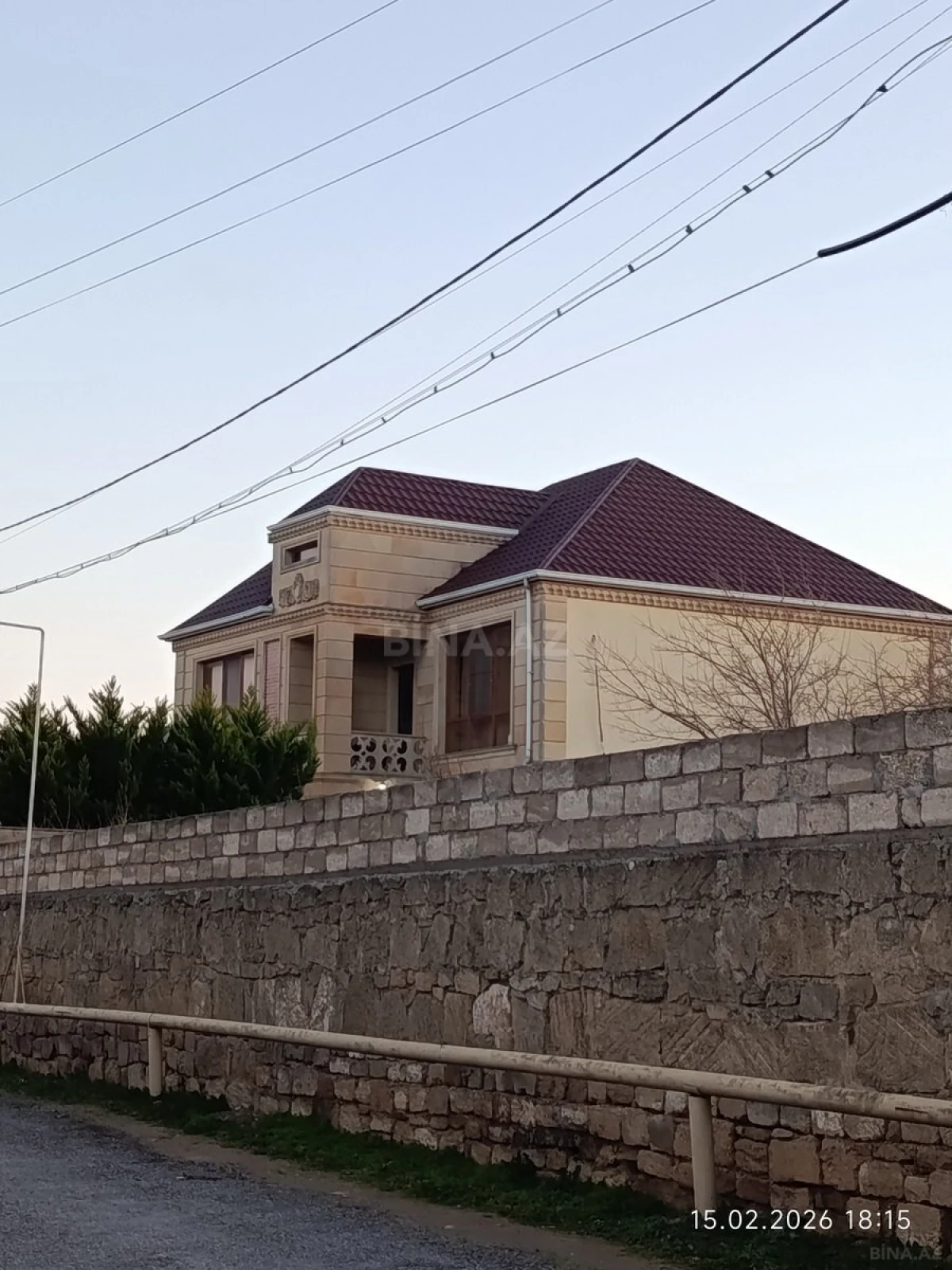 Satılır 4 otaqlı həyət evi 180 m²