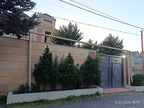 Satılır 4 otaqlı həyət evi 180 m²