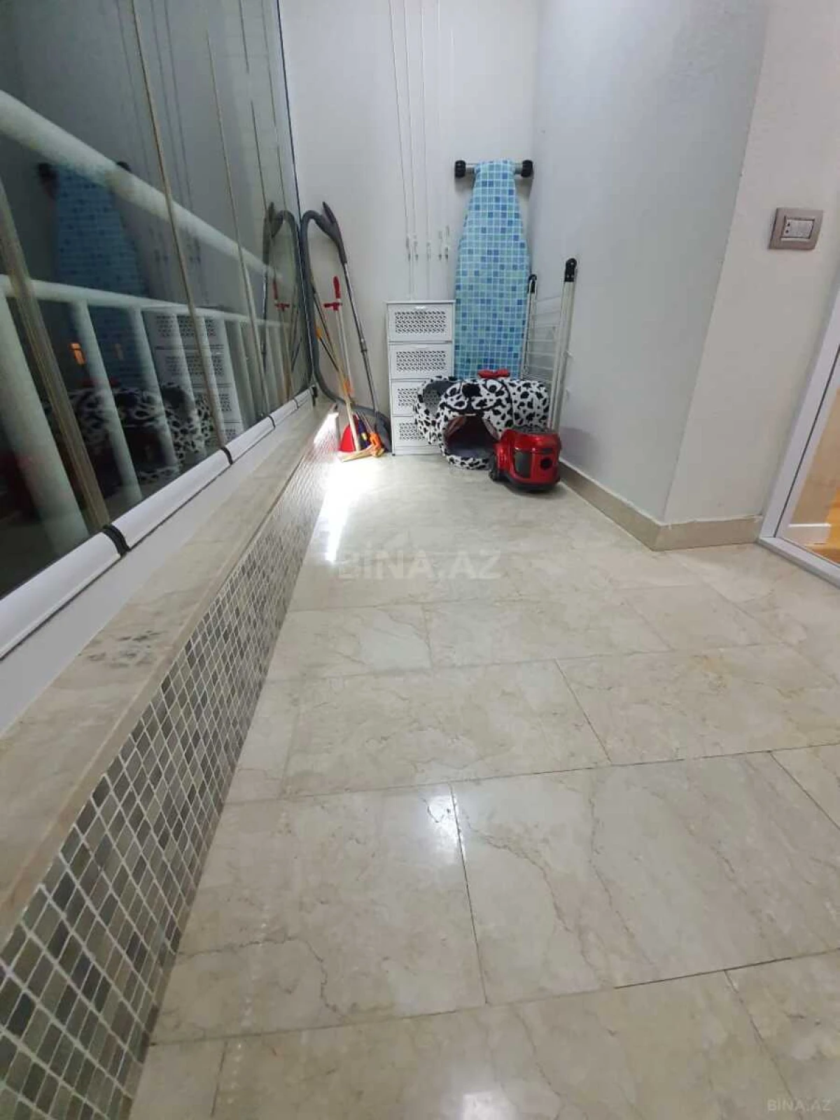 Satılır 3 otaqlı mənzil 112 m²