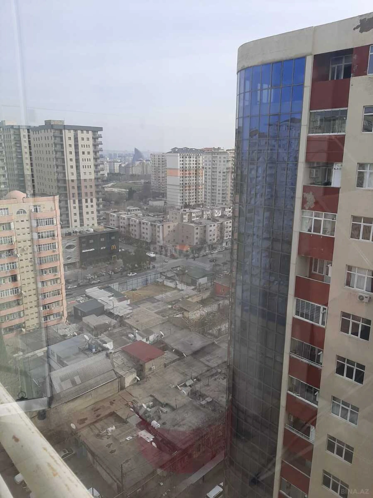 Satılır 3 otaqlı mənzil 112 m²