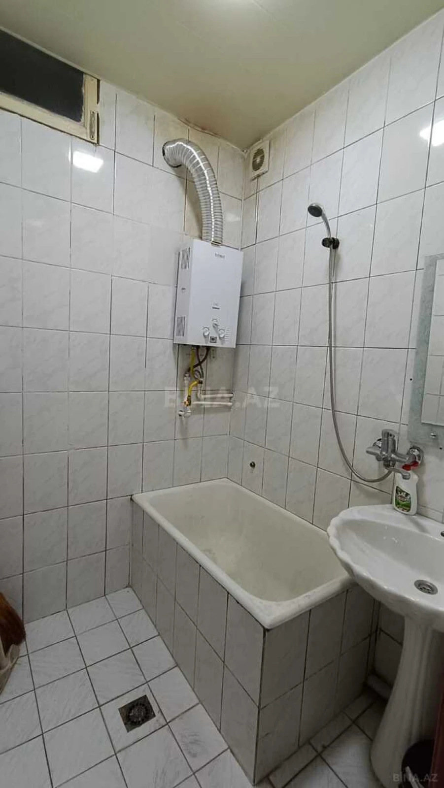 Kirayə verilir 2 otaqlı mənzil 55 m²