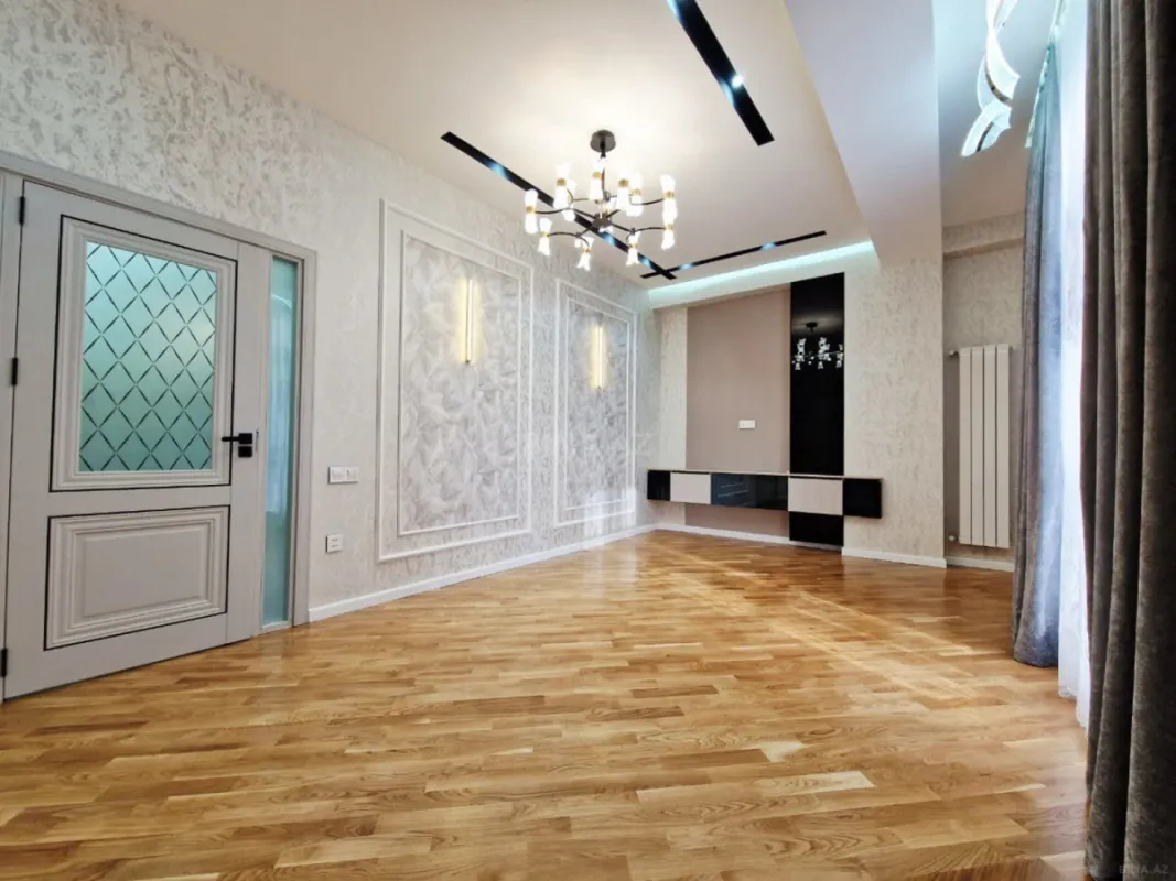Satılır 2 otaqlı mənzil 77 m²