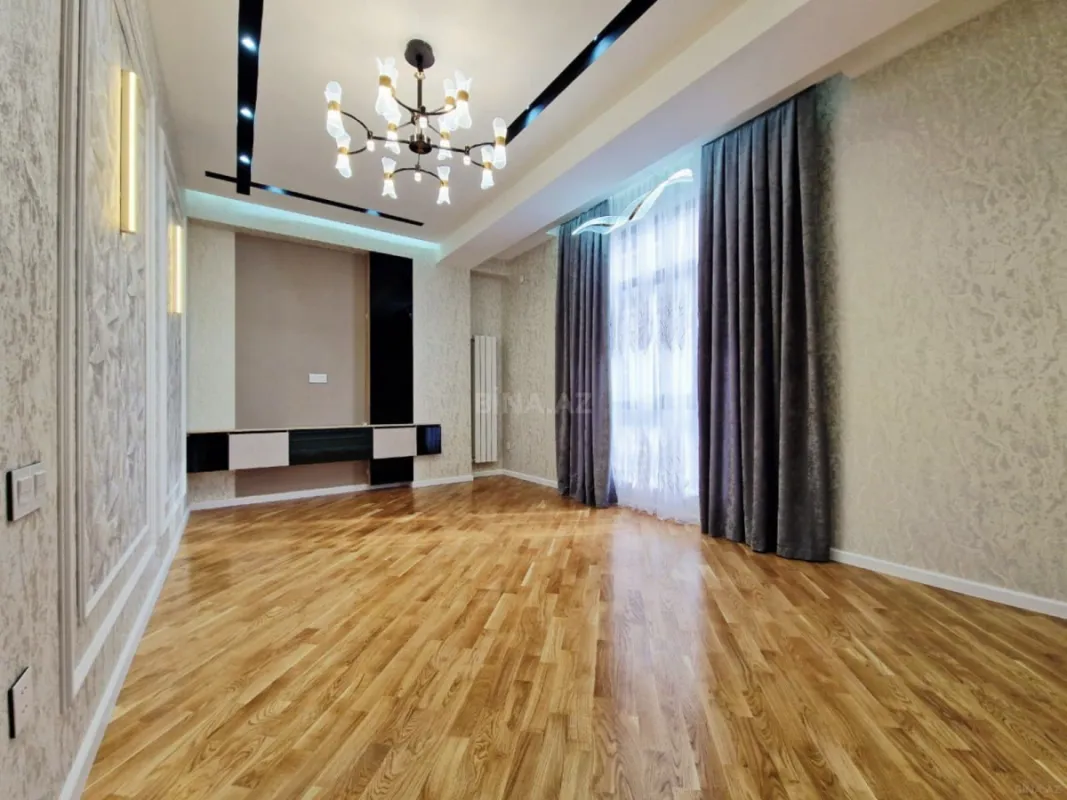 Satılır 2 otaqlı mənzil 77 m²