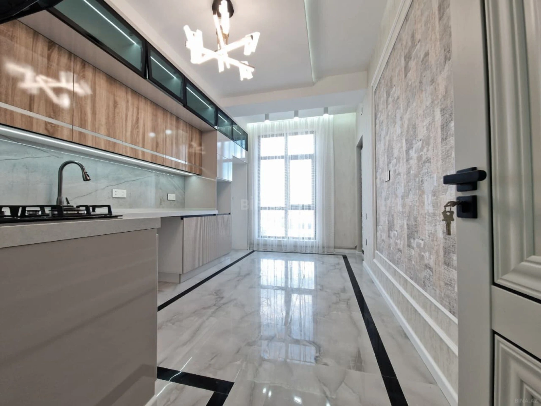 Satılır 2 otaqlı mənzil 77 m²