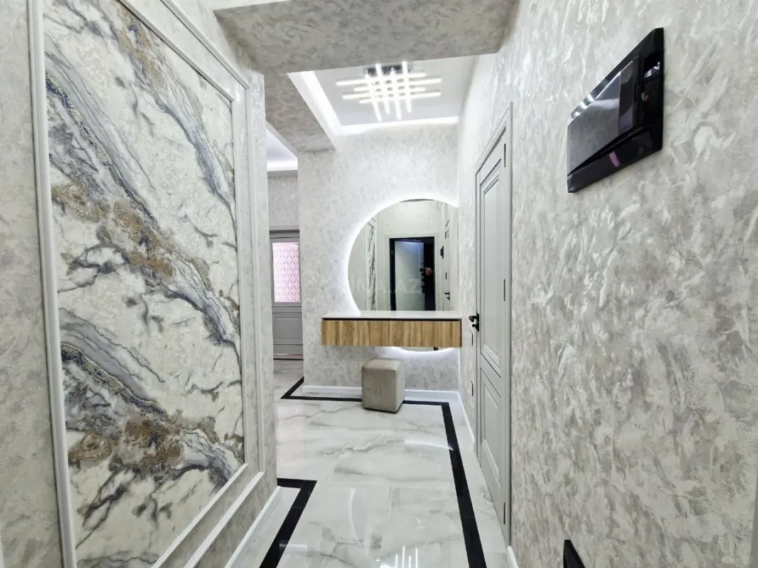 Satılır 2 otaqlı mənzil 77 m²