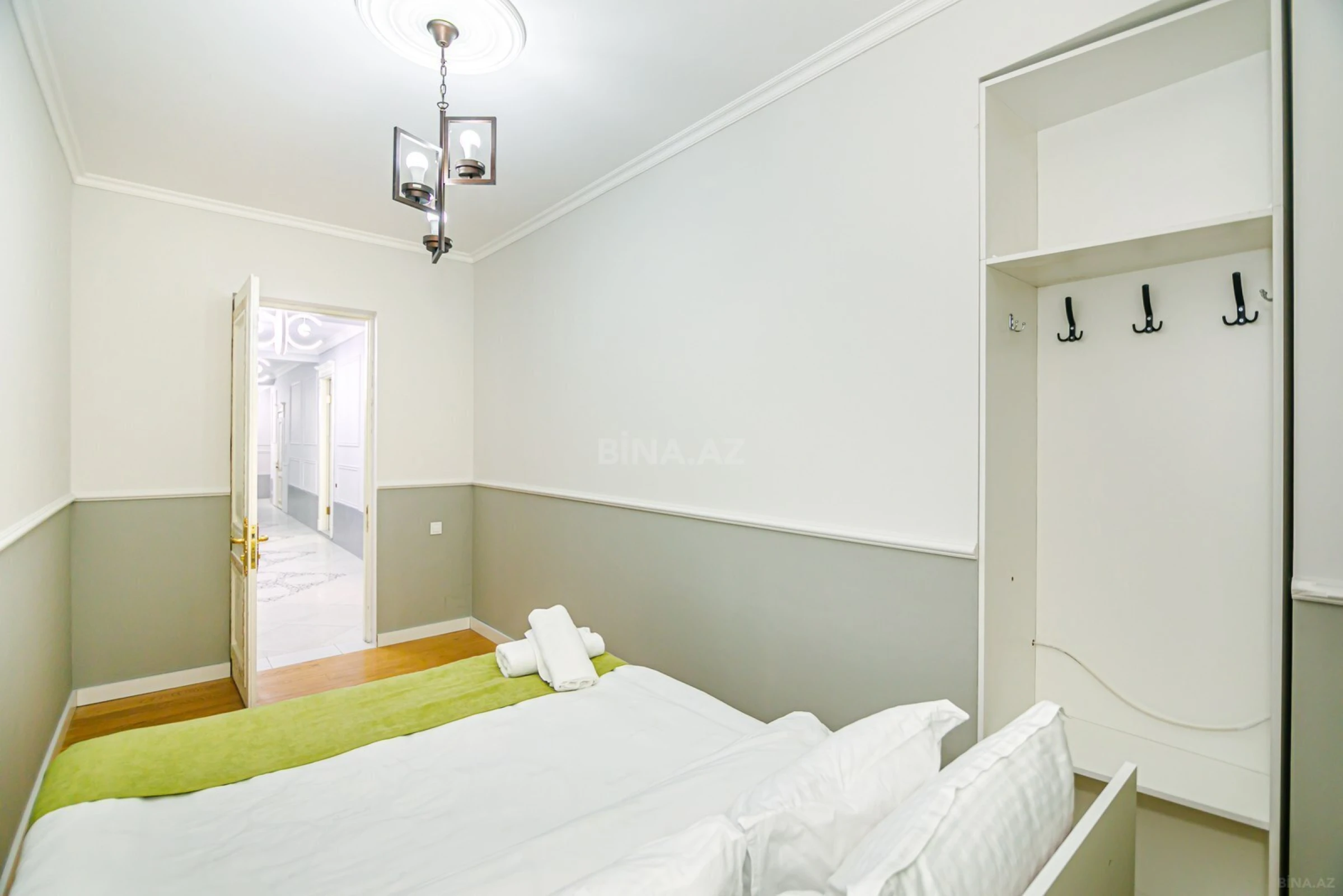 Kirayə verilir 7 otaqlı mənzil 380 m²