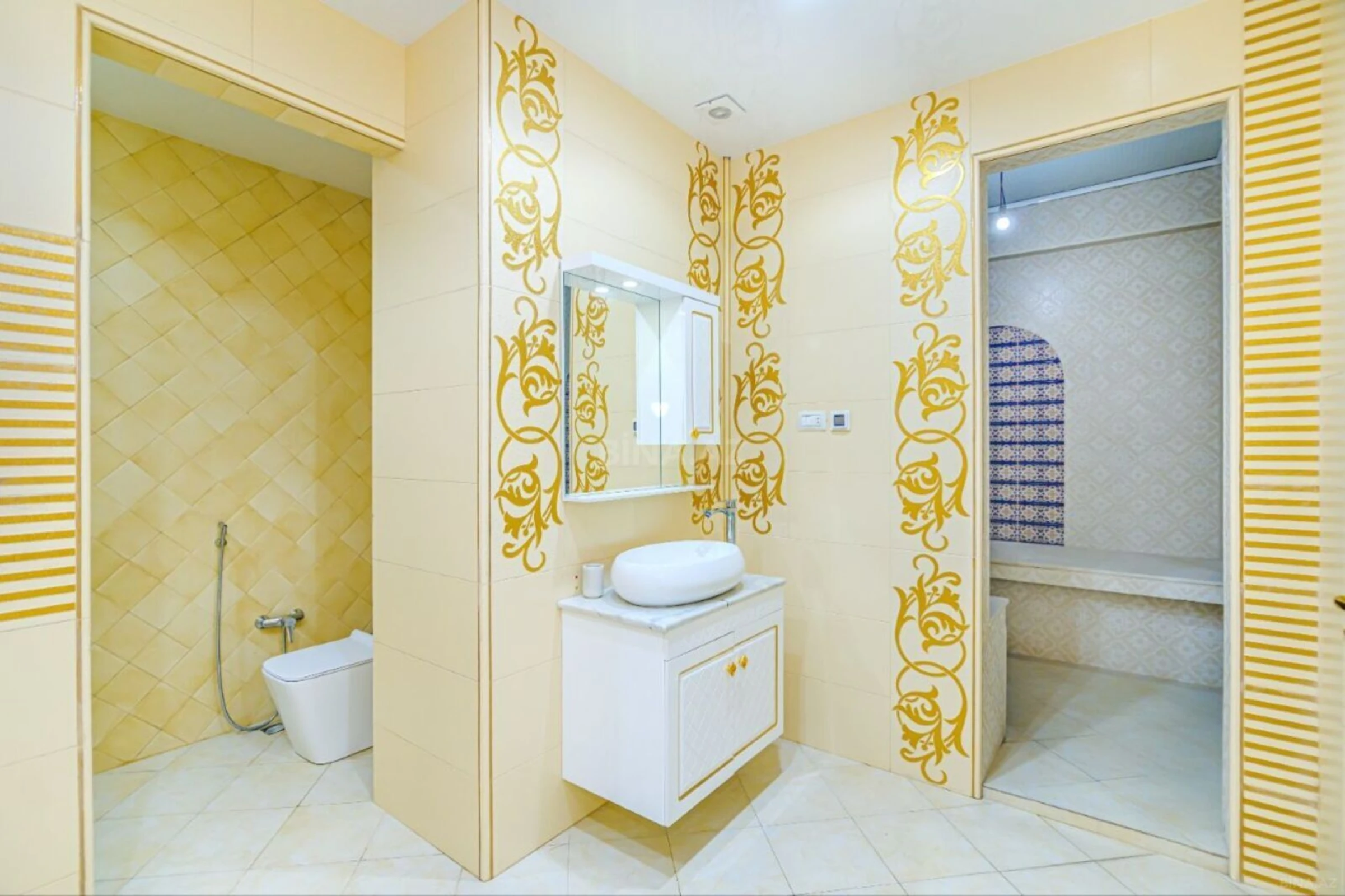 Kirayə verilir 7 otaqlı mənzil 380 m²