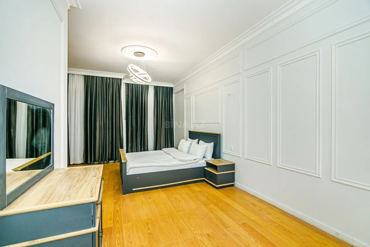 Kirayə verilir 7 otaqlı mənzil 380 m²