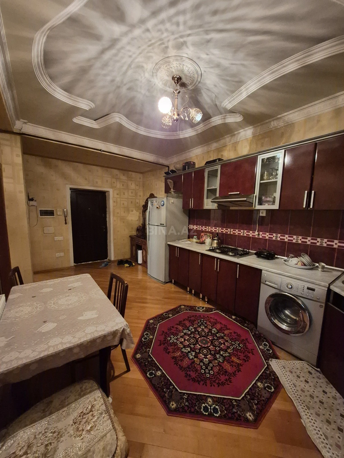 Satılır 3 otaqlı mənzil 92 m²