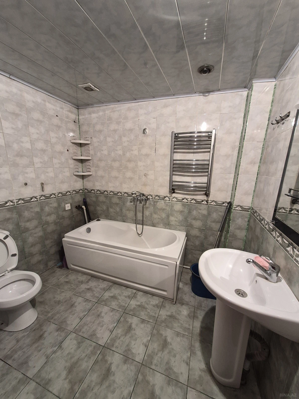 Satılır 3 otaqlı mənzil 92 m²