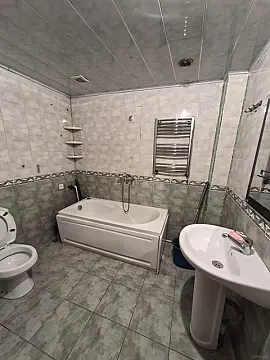 Satılır 3 otaqlı mənzil 92 m²