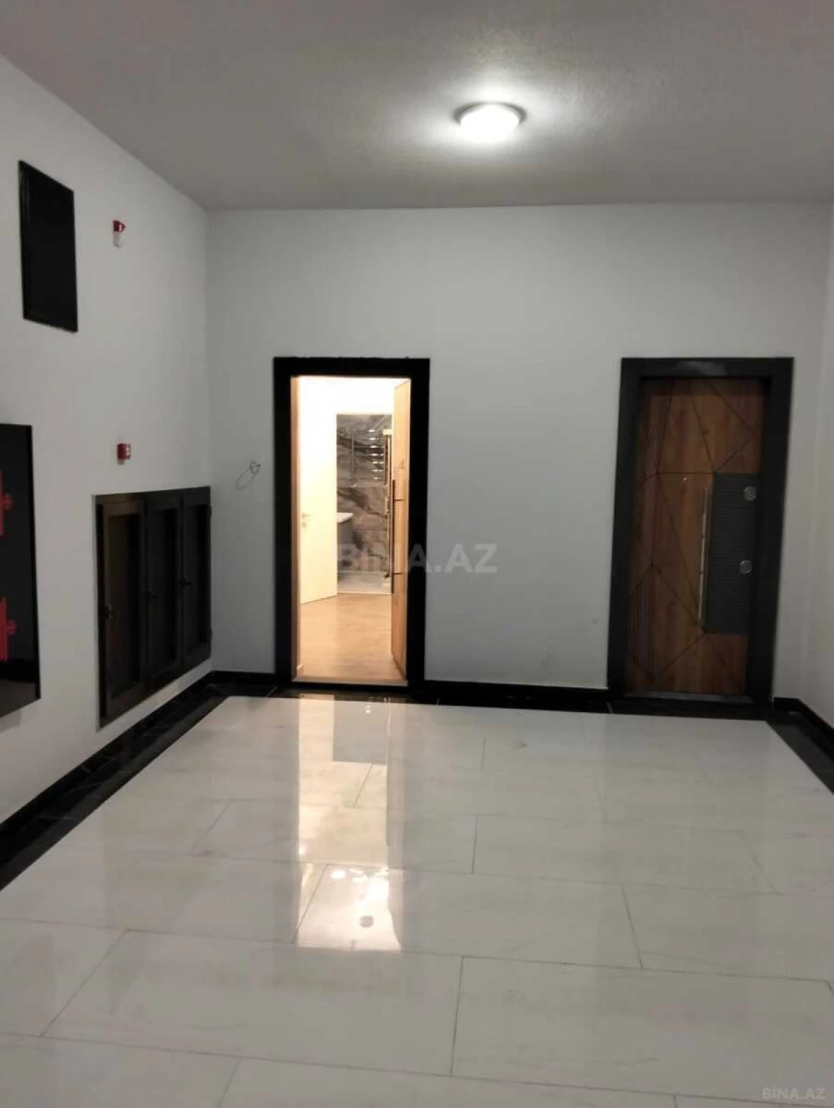 Kirayə verilir 2 otaqlı mənzil 61 m²