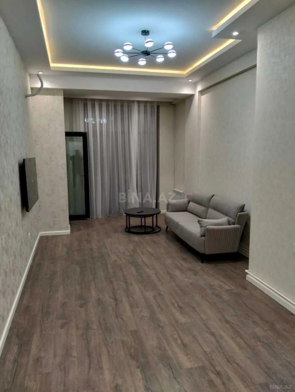Kirayə verilir 2 otaqlı mənzil 61 m²