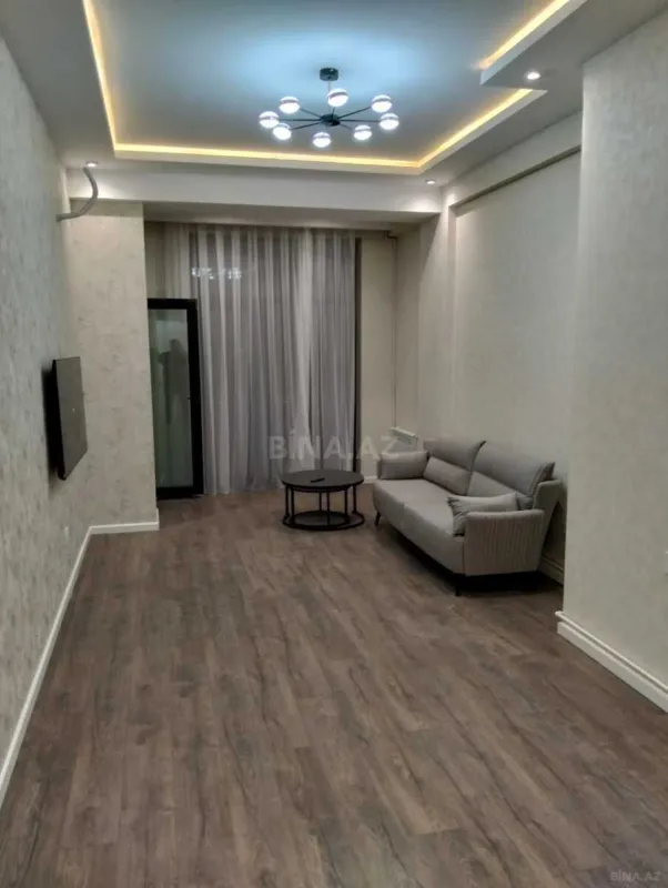 Kirayə verilir 2 otaqlı mənzil 61 m²