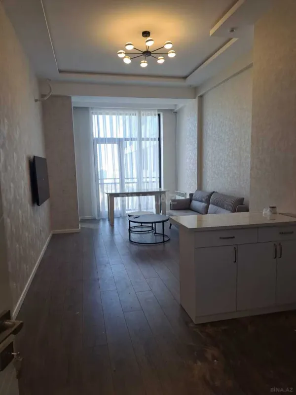 Kirayə verilir 2 otaqlı mənzil 61 m²
