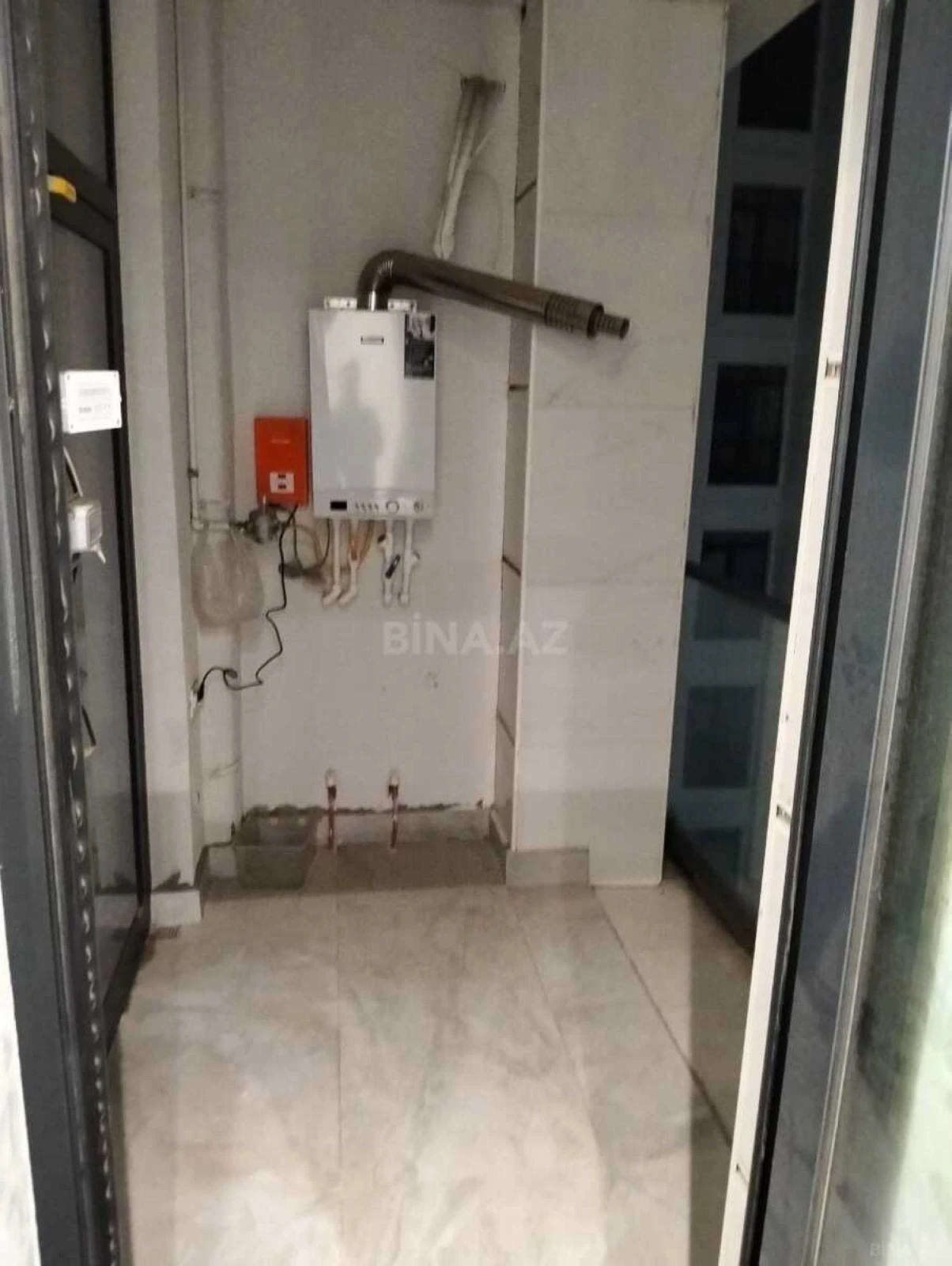 Kirayə verilir 2 otaqlı mənzil 61 m²