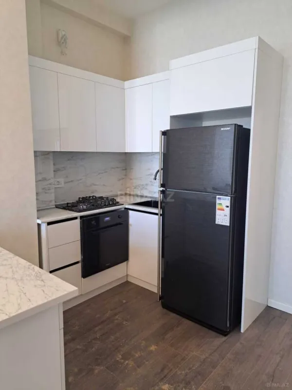 Kirayə verilir 2 otaqlı mənzil 61 m²