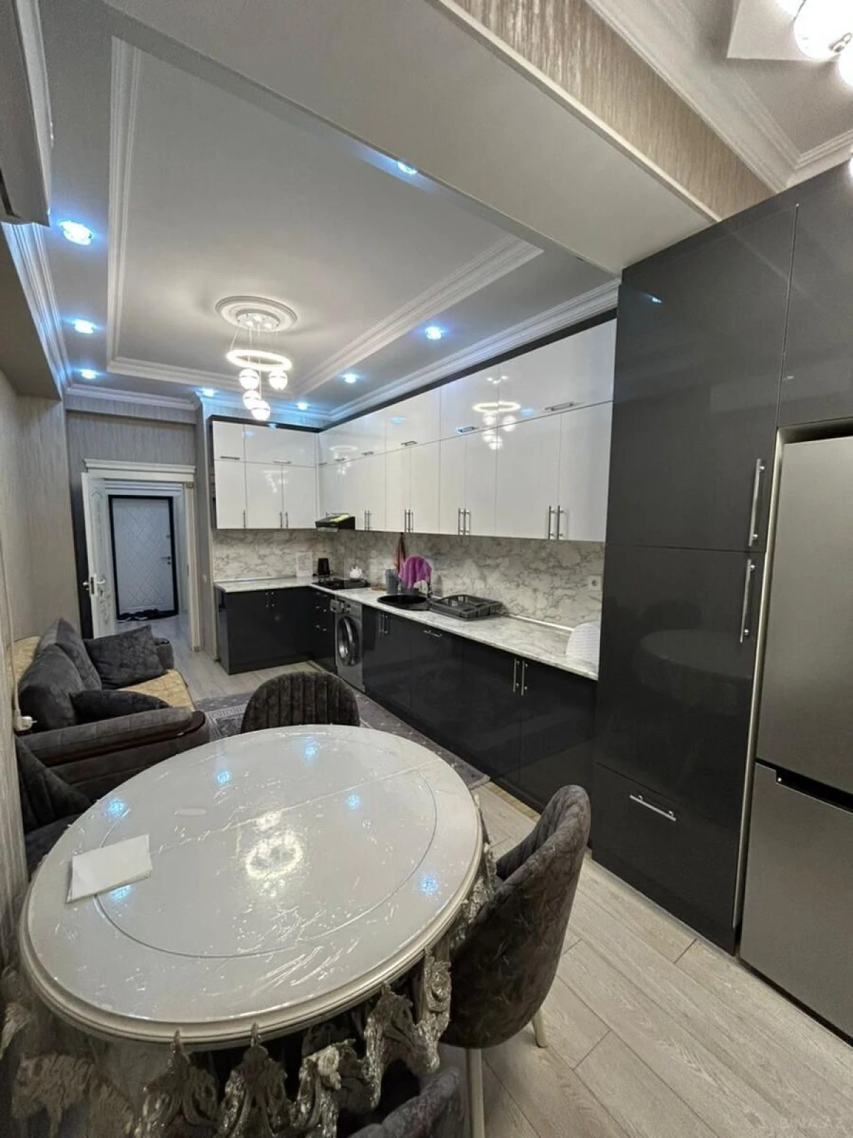 Kirayə verilir 3 otaqlı mənzil 110 m²