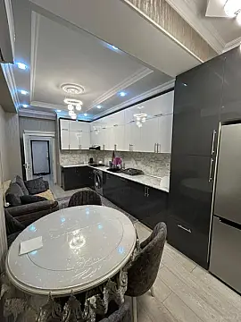 Kirayə verilir 3 otaqlı mənzil 110 m²