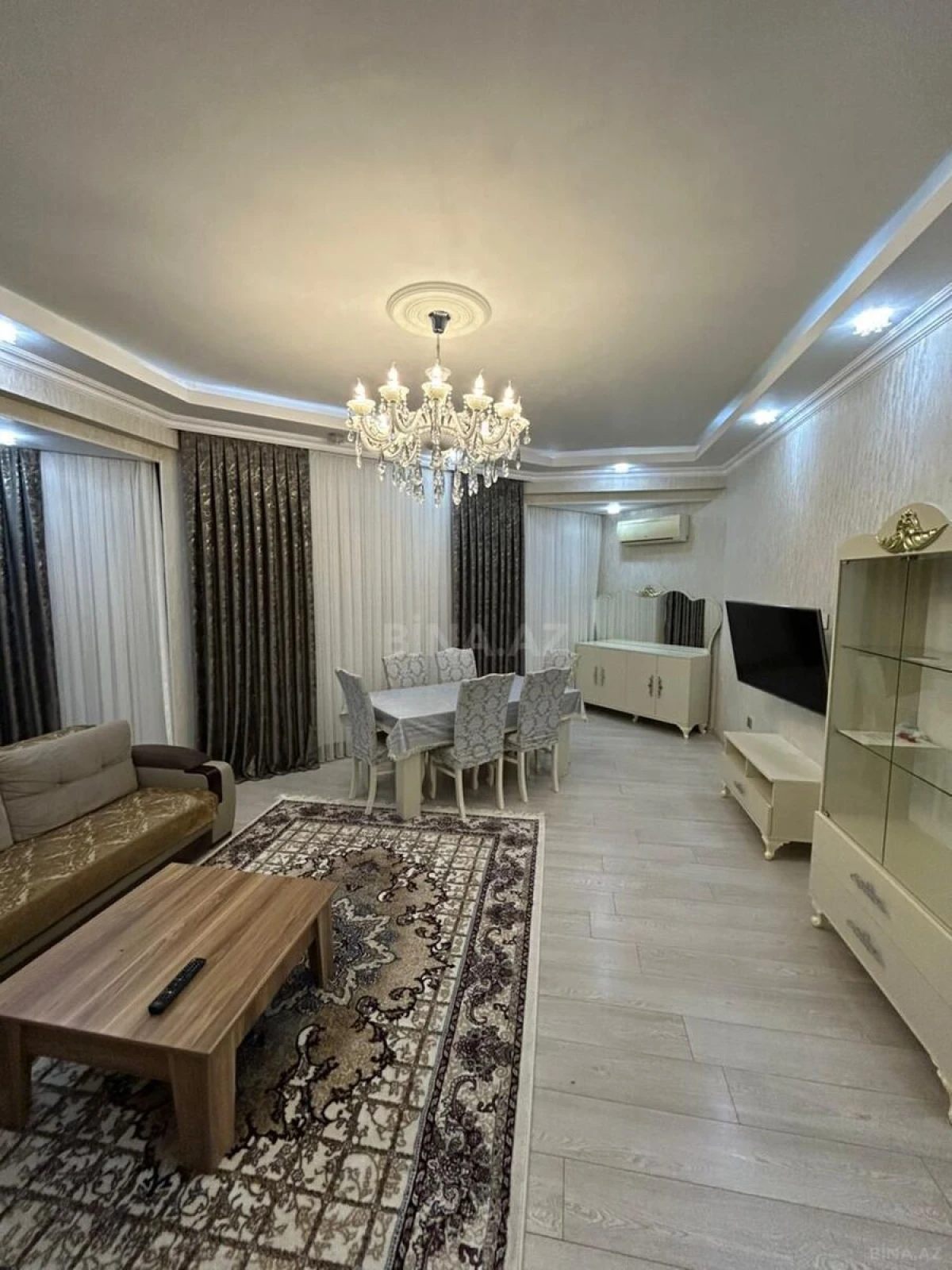 Kirayə verilir 3 otaqlı mənzil 110 m²