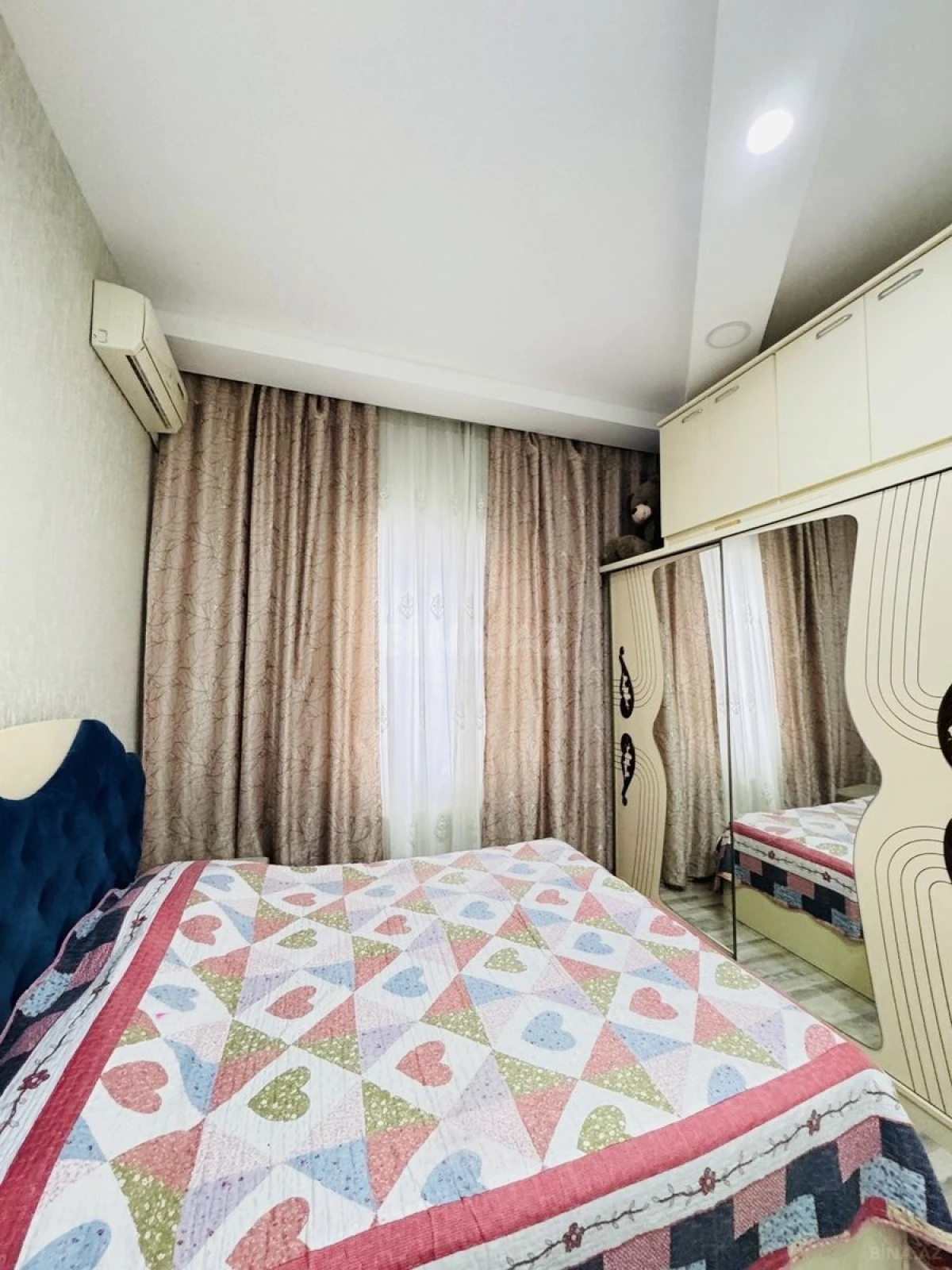 Satılır 4 otaqlı həyət evi 180 m²