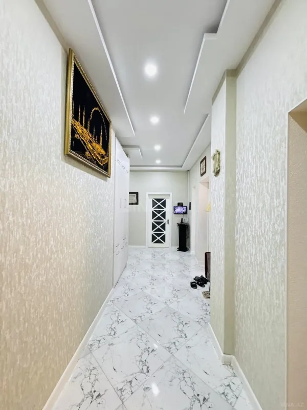 Satılır 4 otaqlı həyət evi 180 m²