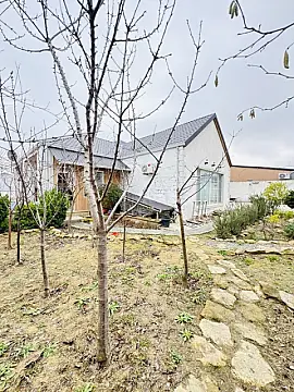 Satılır 4 otaqlı həyət evi 180 m²