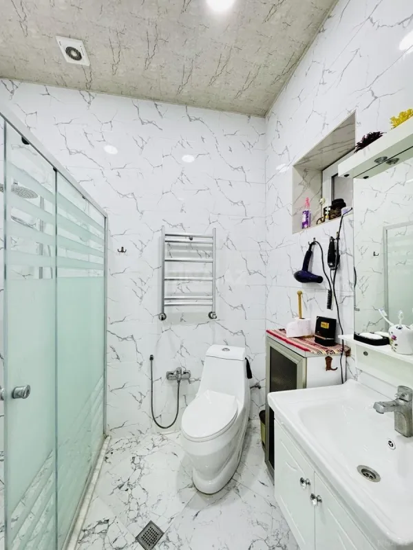 Satılır 4 otaqlı həyət evi 180 m²