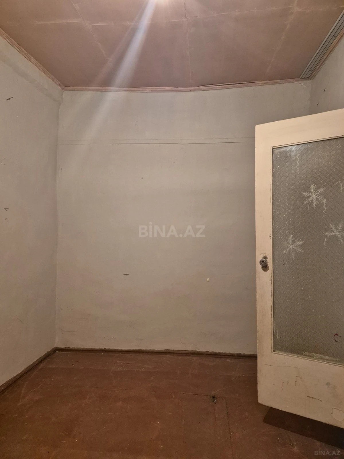 Kirayə verilir 1 otaqlı həyət evi 30 m²