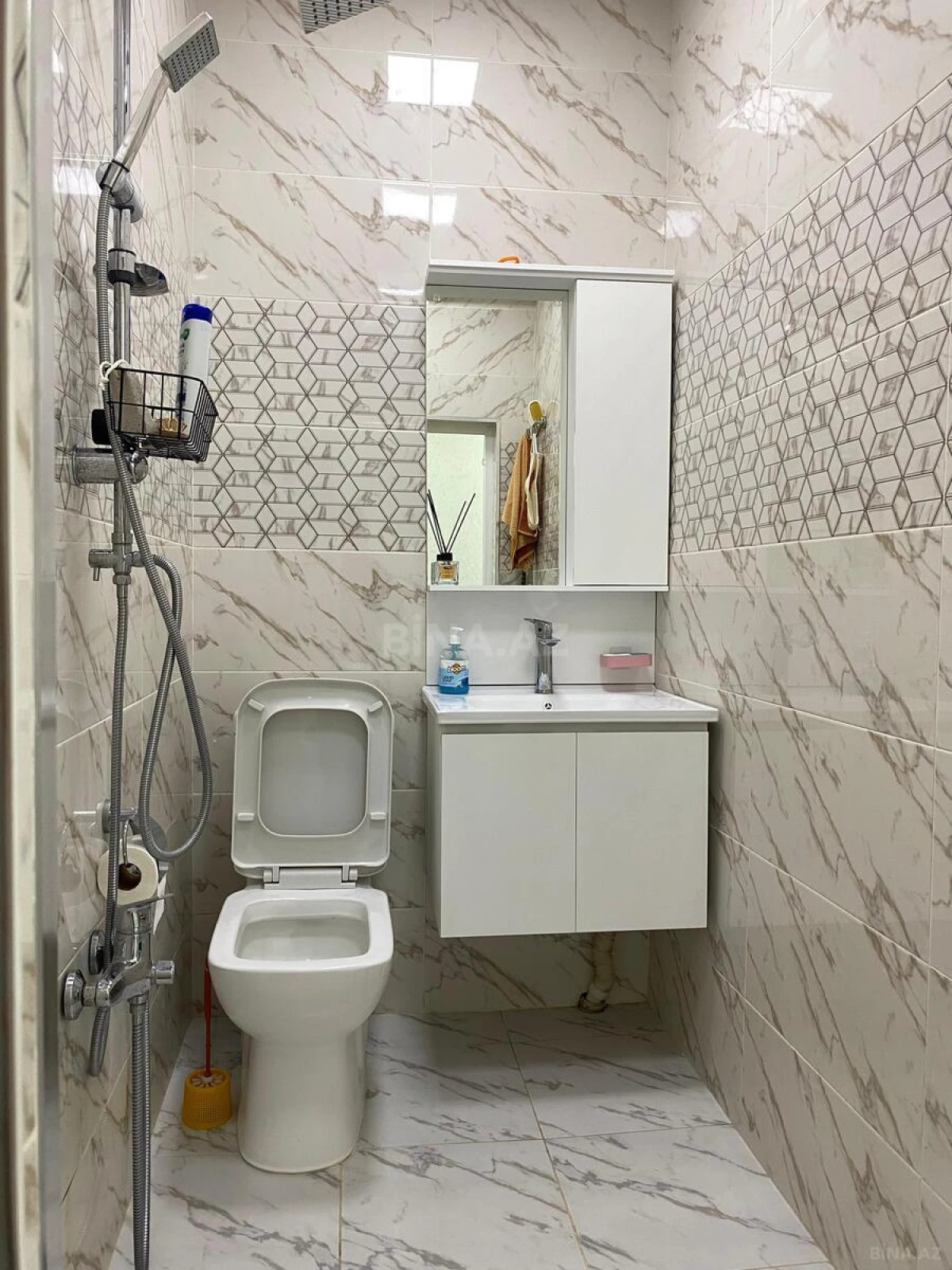 Satılır 2 otaqlı mənzil 60 m²