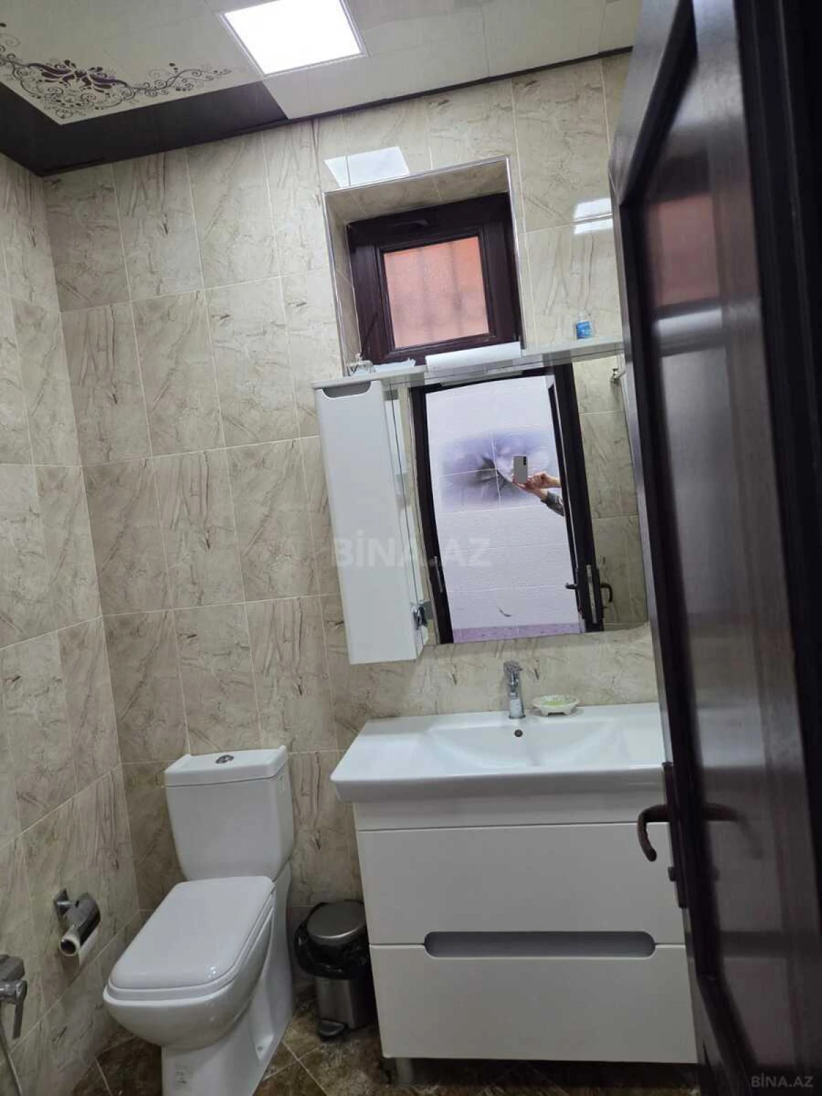Satılır 9 otaqlı həyət evi 200 m²