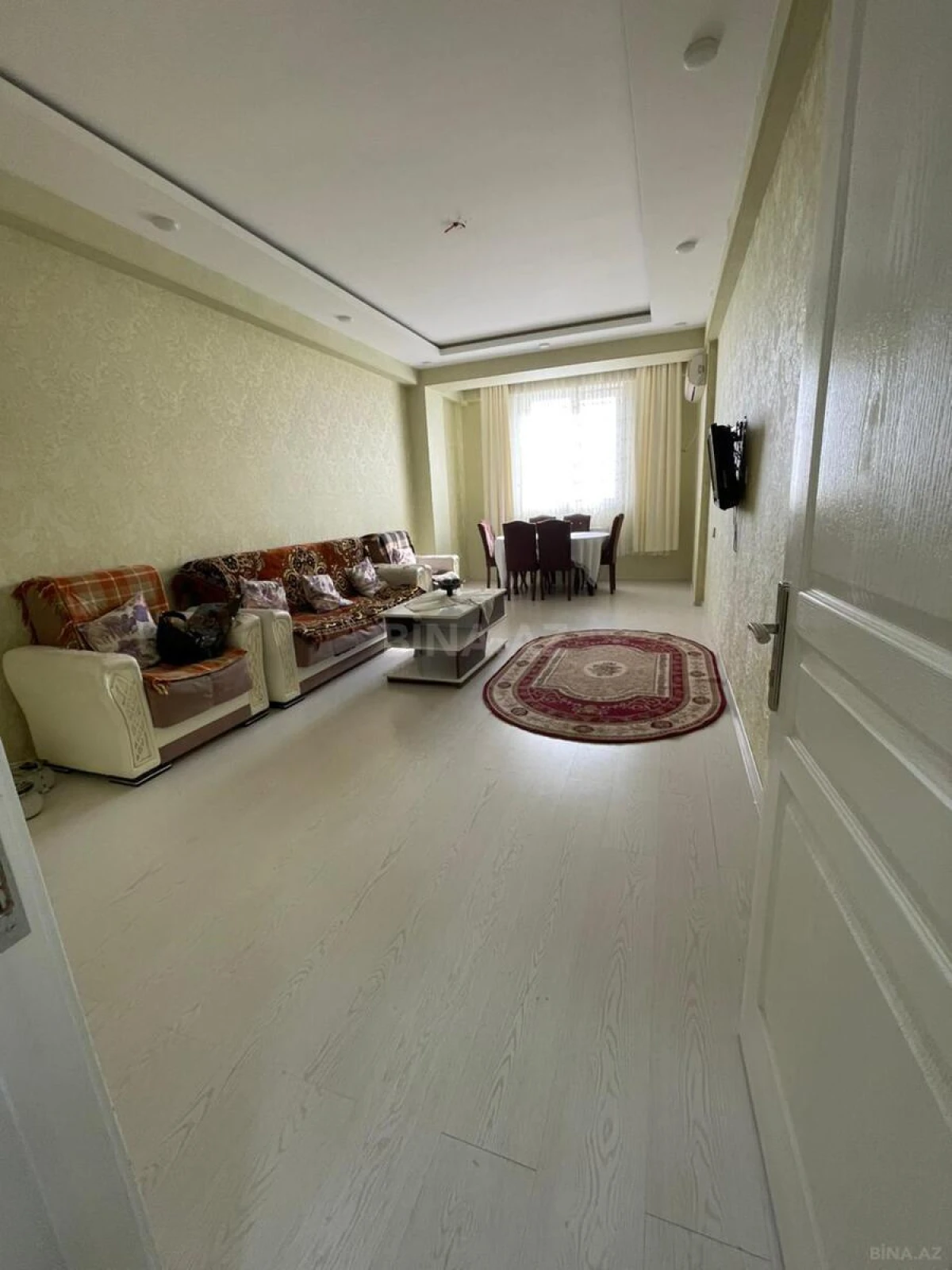 Satılır 2 otaqlı mənzil 61.8 m²