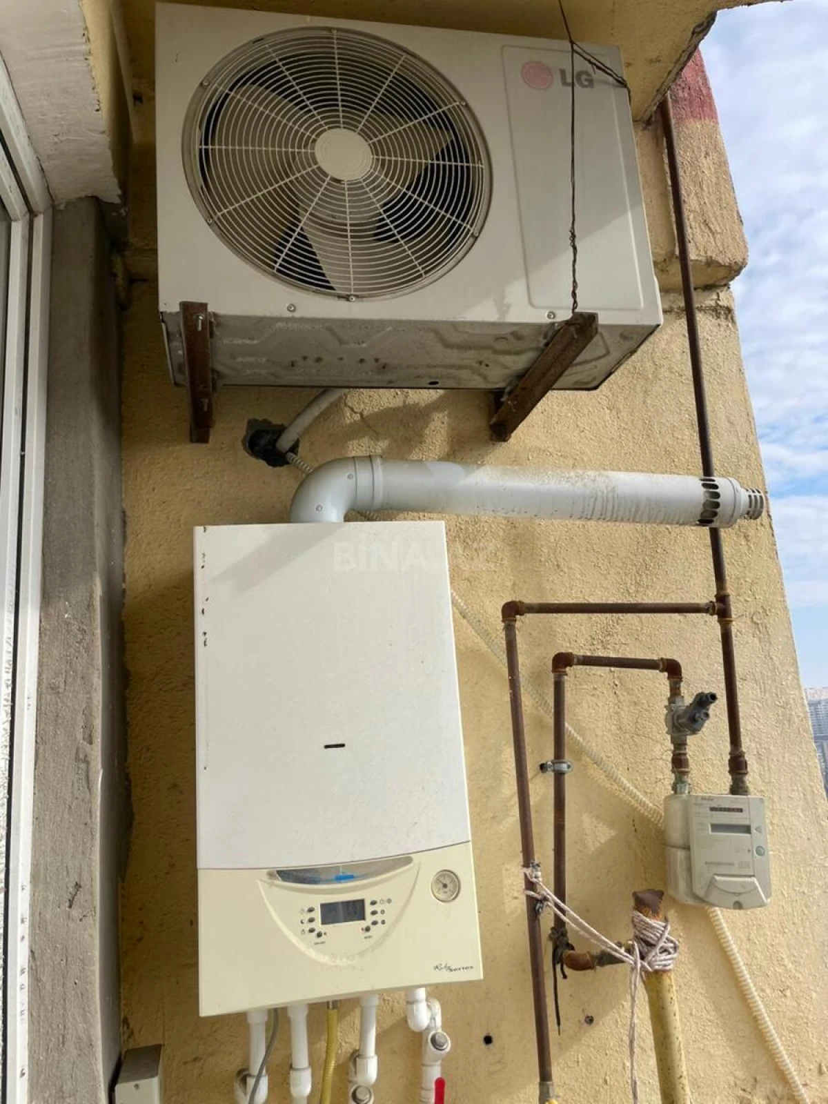 Satılır 2 otaqlı mənzil 61.8 m²