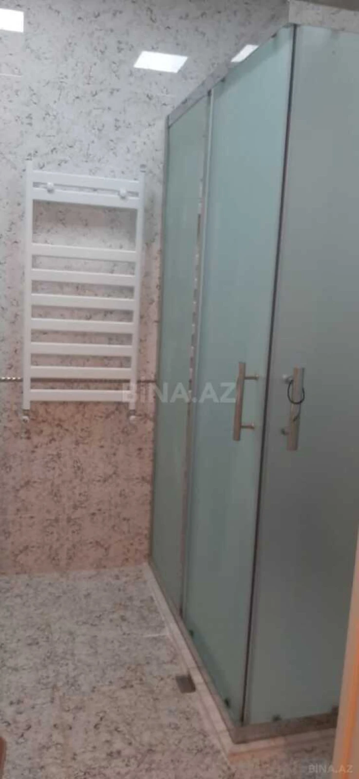 Kirayə verilir 3 otaqlı mənzil 80 m²