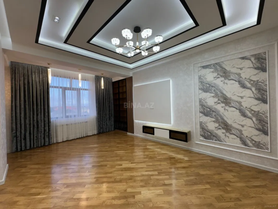 Satılır 3 otaqlı mənzil 119 m²