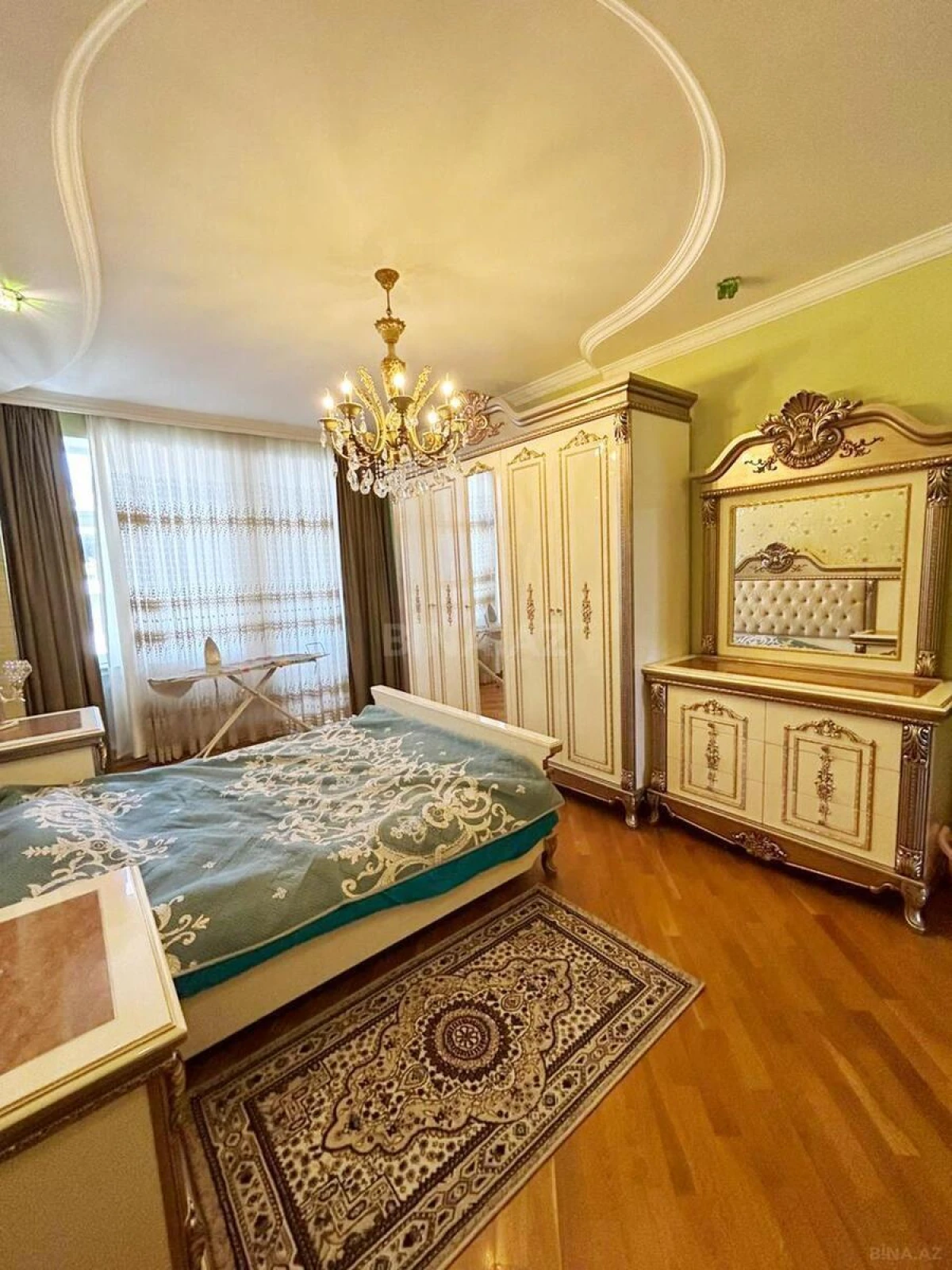 Kirayə verilir 2 otaqlı mənzil 100 m²