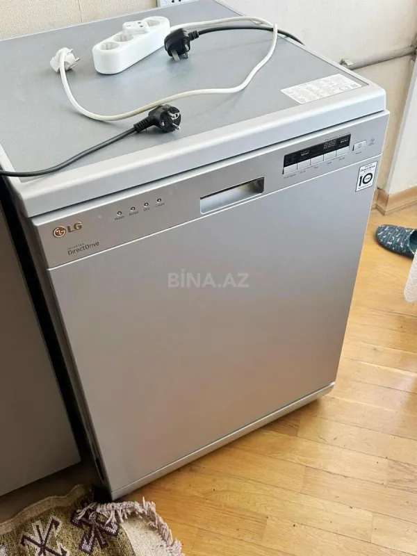 Kirayə verilir 2 otaqlı mənzil 100 m²