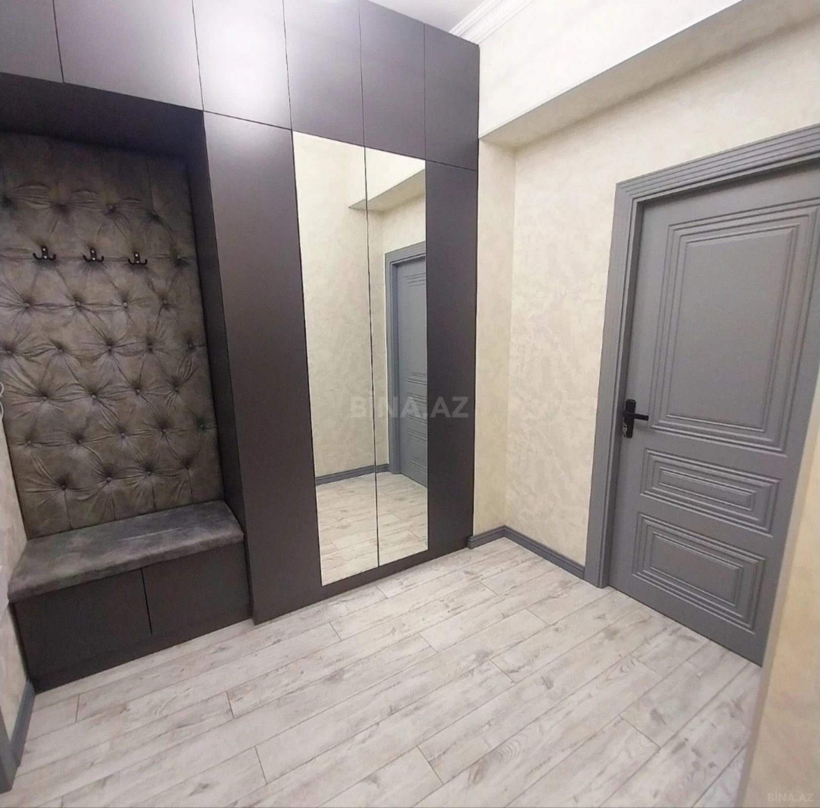Satılır 2 otaqlı mənzil 64 m²