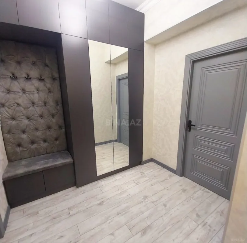 Satılır 2 otaqlı mənzil 64 m²
