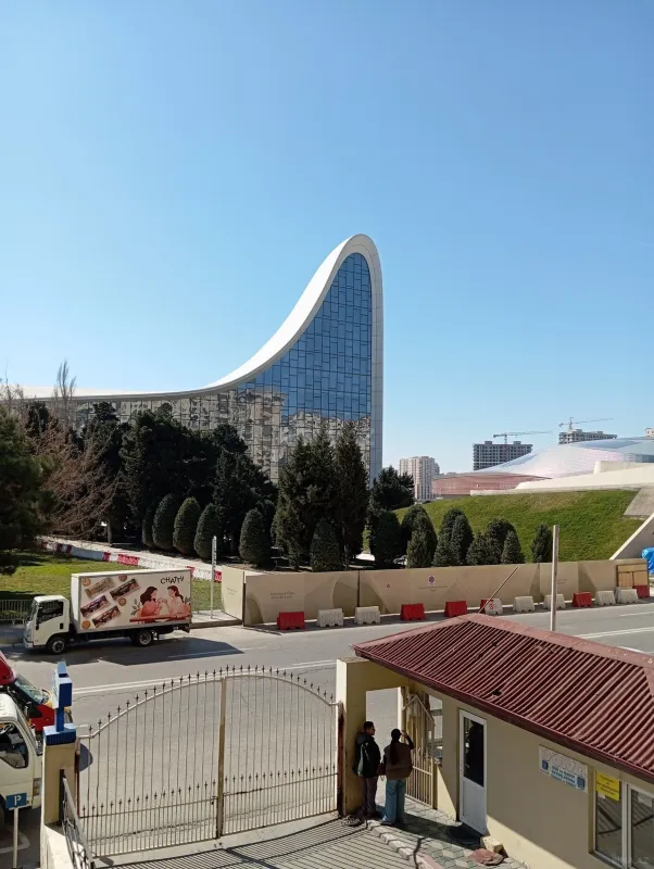 Satılır obyekt 110 m²