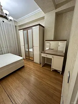 Kirayə verilir 2 otaqlı mənzil 78 m²
