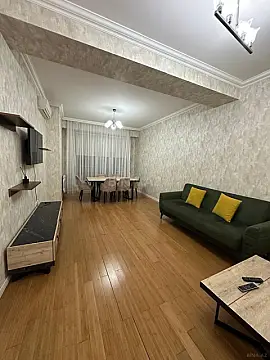 Kirayə verilir 2 otaqlı mənzil 78 m²