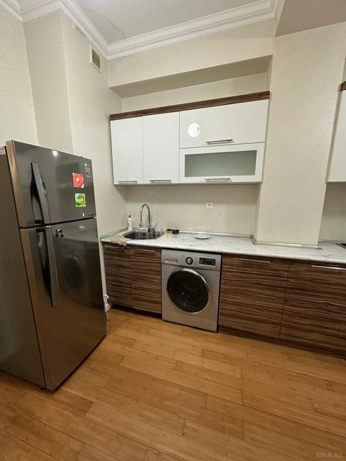 Kirayə verilir 2 otaqlı mənzil 78 m²